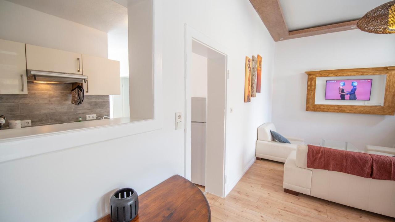 קלוטן Apartment Mit Kleinem Innenhof Im Erdgeschoss Fuer Bis Zu 4 Personen מראה חיצוני תמונה