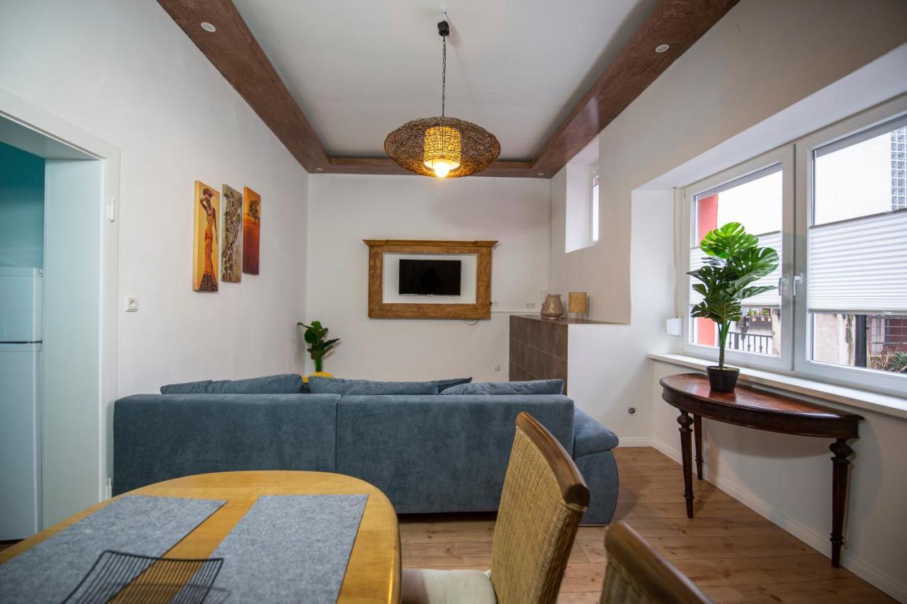 קלוטן Apartment Mit Kleinem Innenhof Im Erdgeschoss Fuer Bis Zu 4 Personen מראה חיצוני תמונה