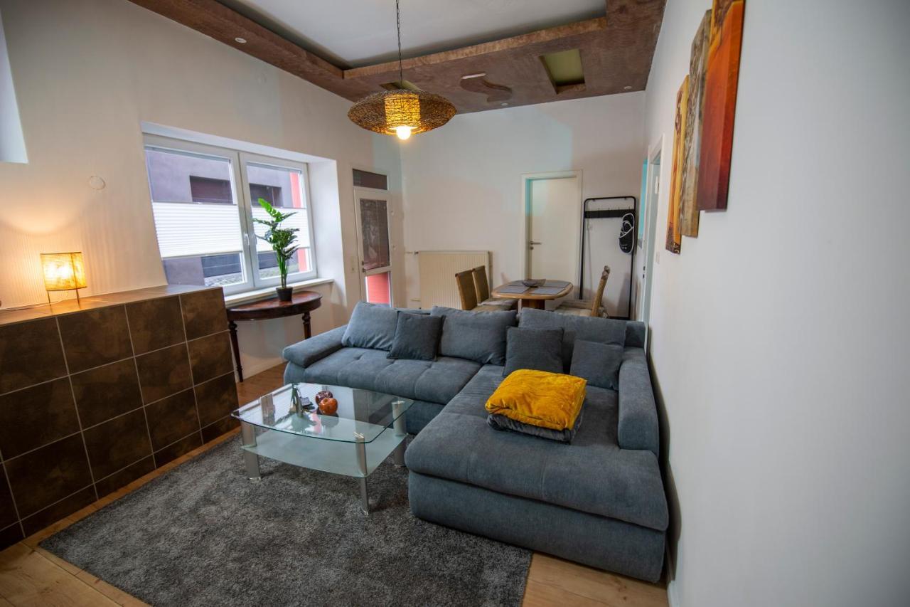 קלוטן Apartment Mit Kleinem Innenhof Im Erdgeschoss Fuer Bis Zu 4 Personen מראה חיצוני תמונה